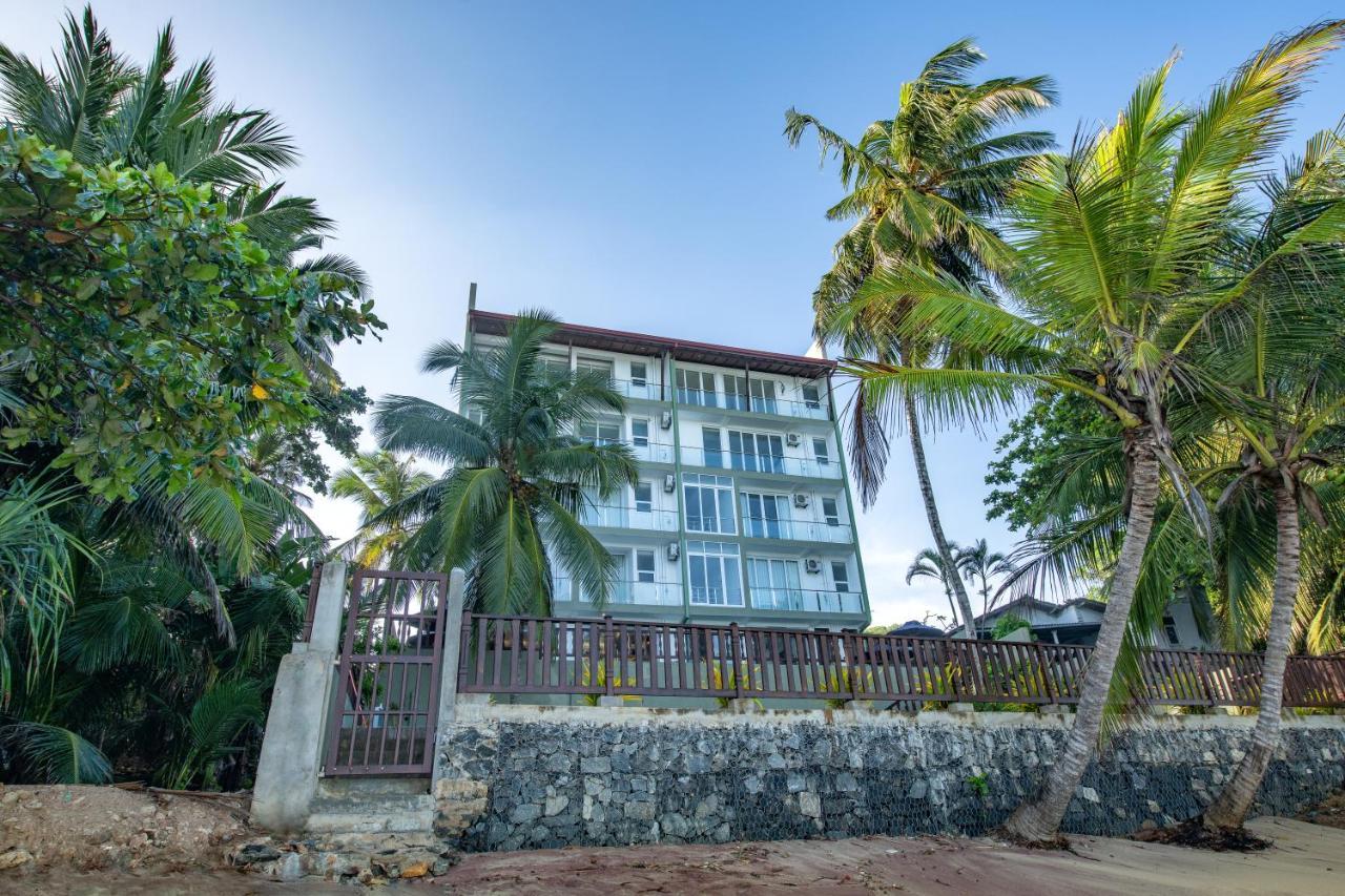 Grand Samudra Hotel Тангале Екстериор снимка