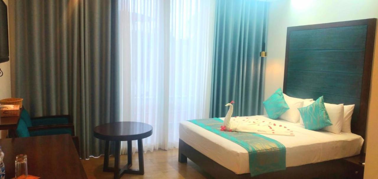 Grand Samudra Hotel Тангале Екстериор снимка