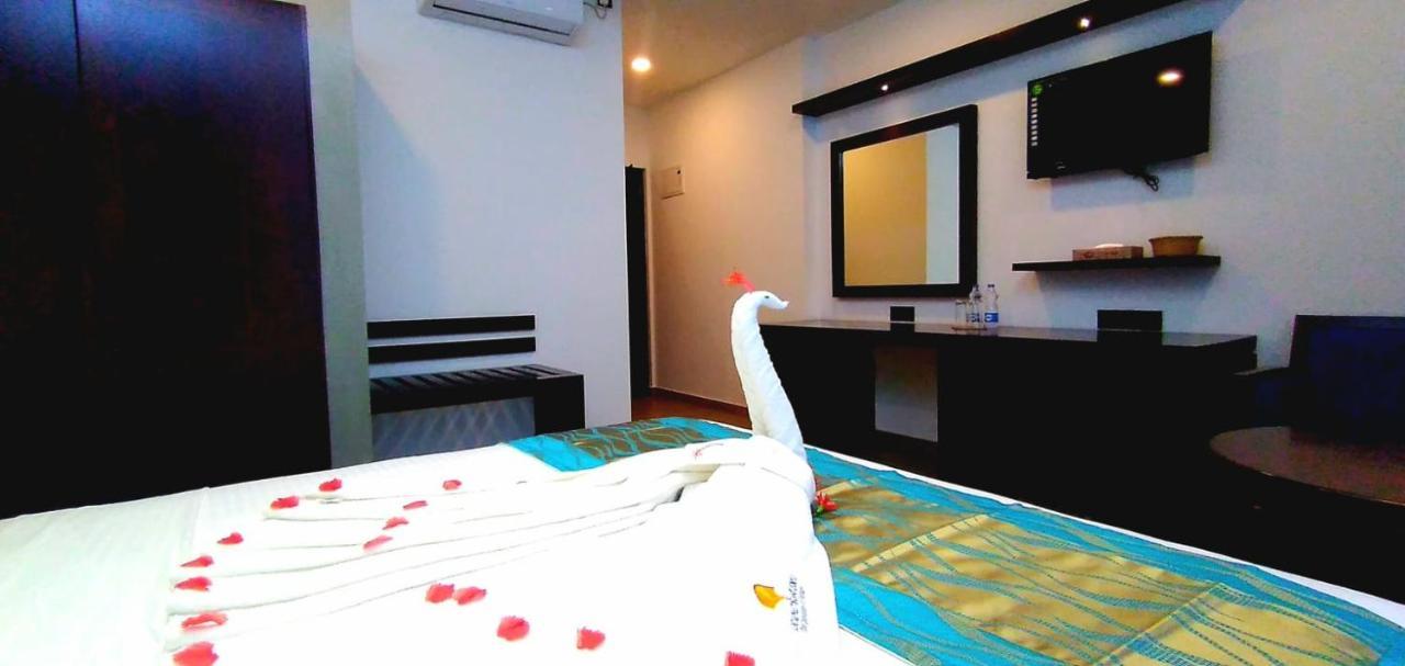Grand Samudra Hotel Тангале Екстериор снимка